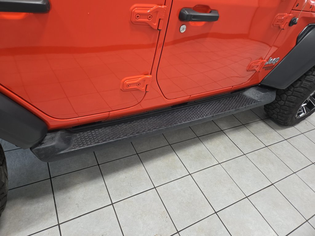 Used 2018 Jeep Wrangler Unlimited Sport S AWD/4WD image 16