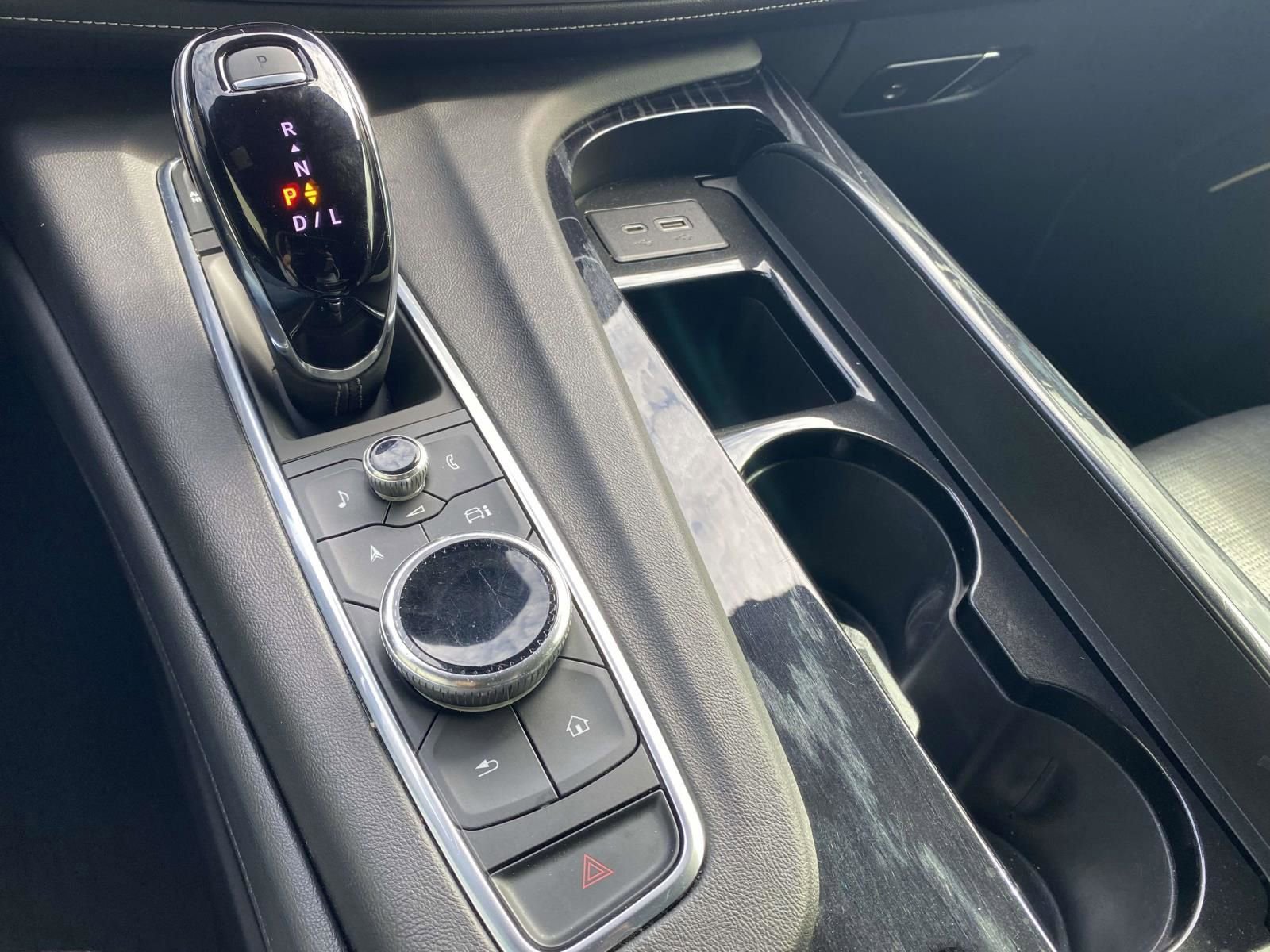 Used 2021 Cadillac Escalade Sport w/ LPO, ONYX Package image 31