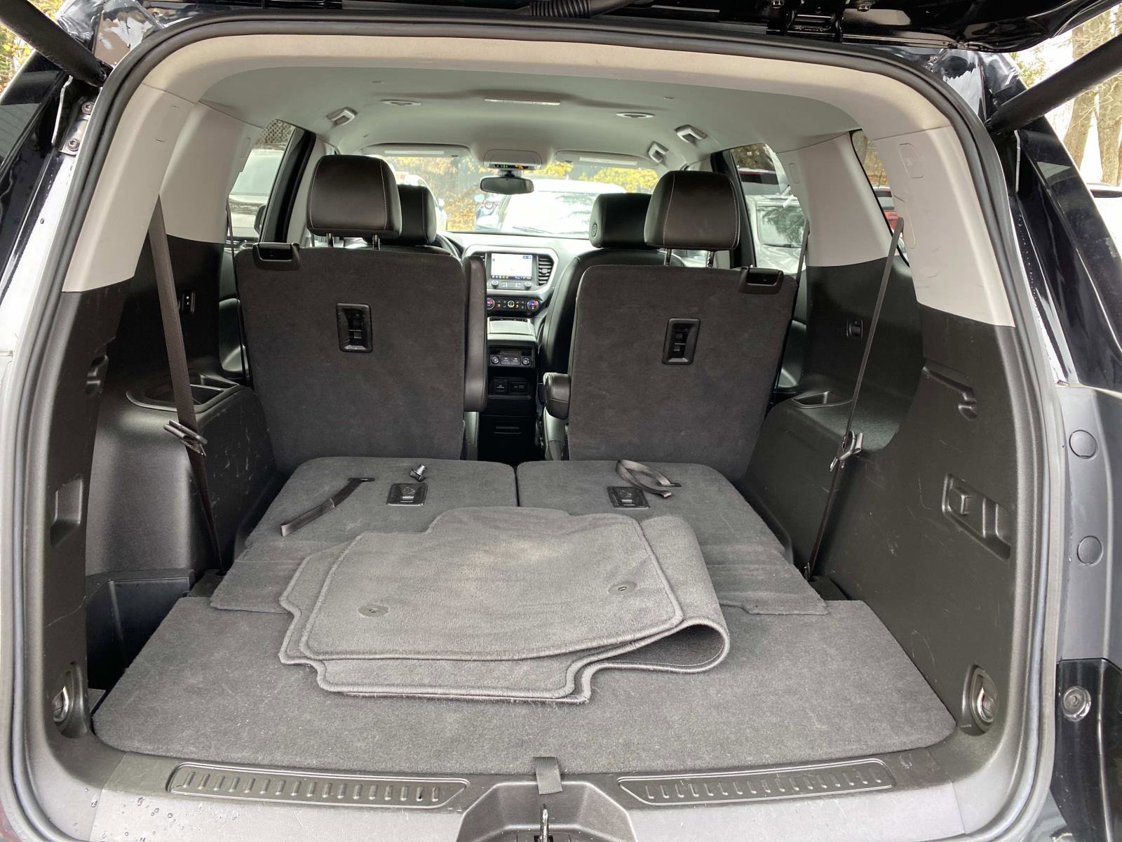 Used 2023 GMC Acadia SLT image 5