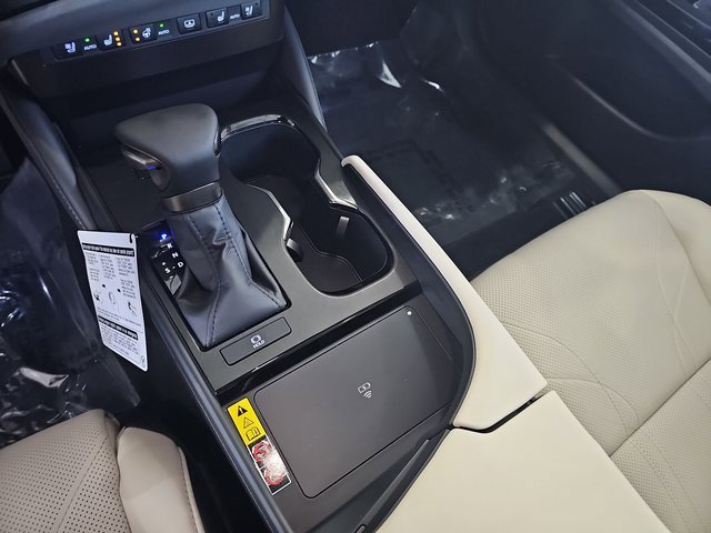 New 2025 Lexus ES 350 Ultra Luxury image 24