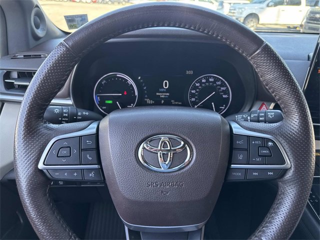 Used 2021 Toyota Sienna Platinum image 30