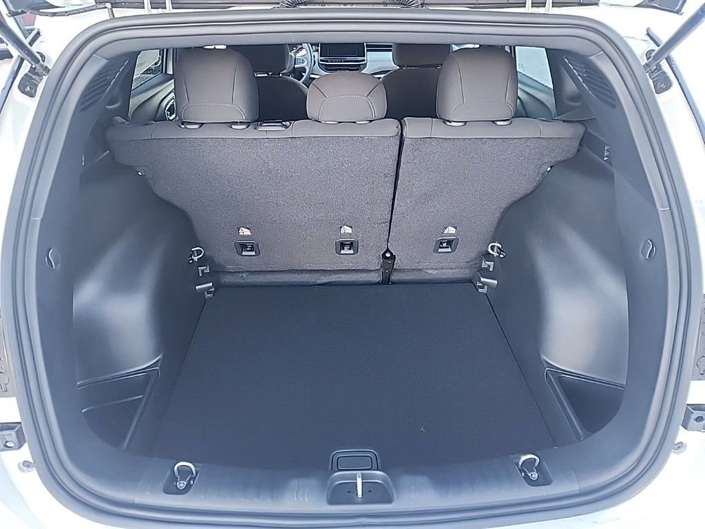 New 2025 Jeep Compass Sport image 19