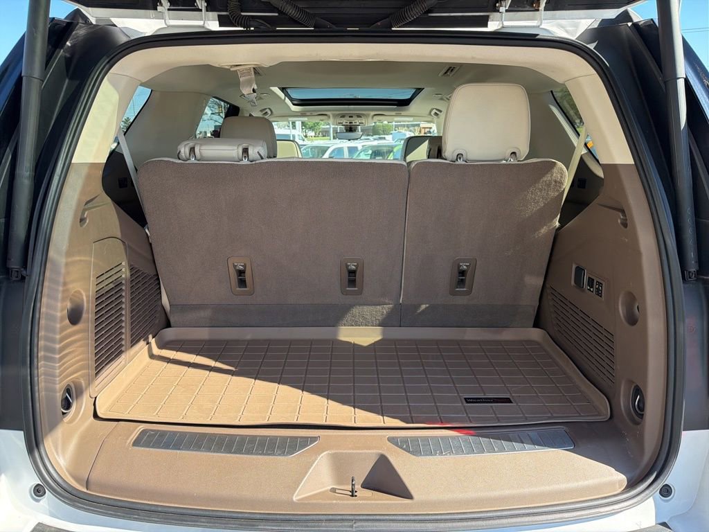 Used 2021 GMC Yukon Denali w/ Denali Premium Package image 18