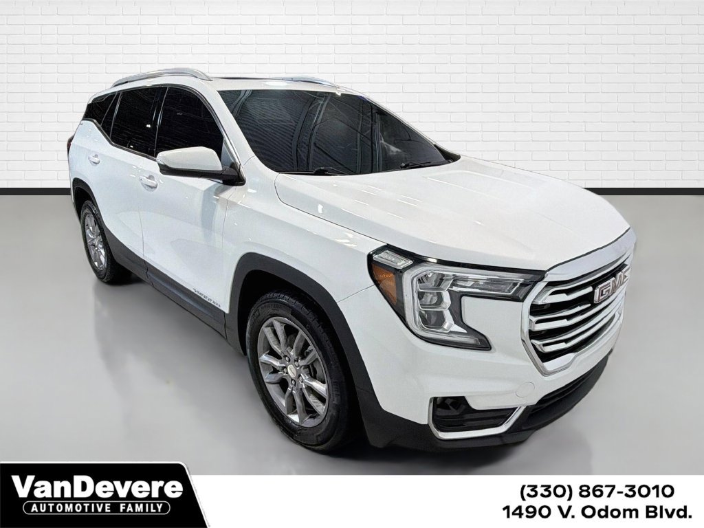 Used 2022 GMC Terrain SLT AWD/4WD image 1