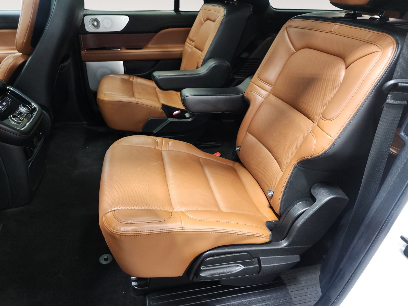 Used 2021 Lincoln Navigator L Reserve w/ Luxury Package AWD/4WD image 13