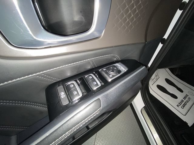 Used 2023 Kia Sorento SX FWD image 13