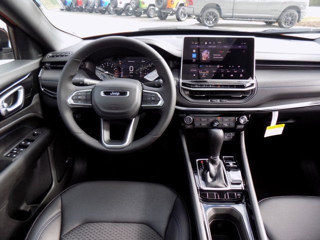 New 2026 Jeep Compass Latitude w/ Sun and Sound Group image 13