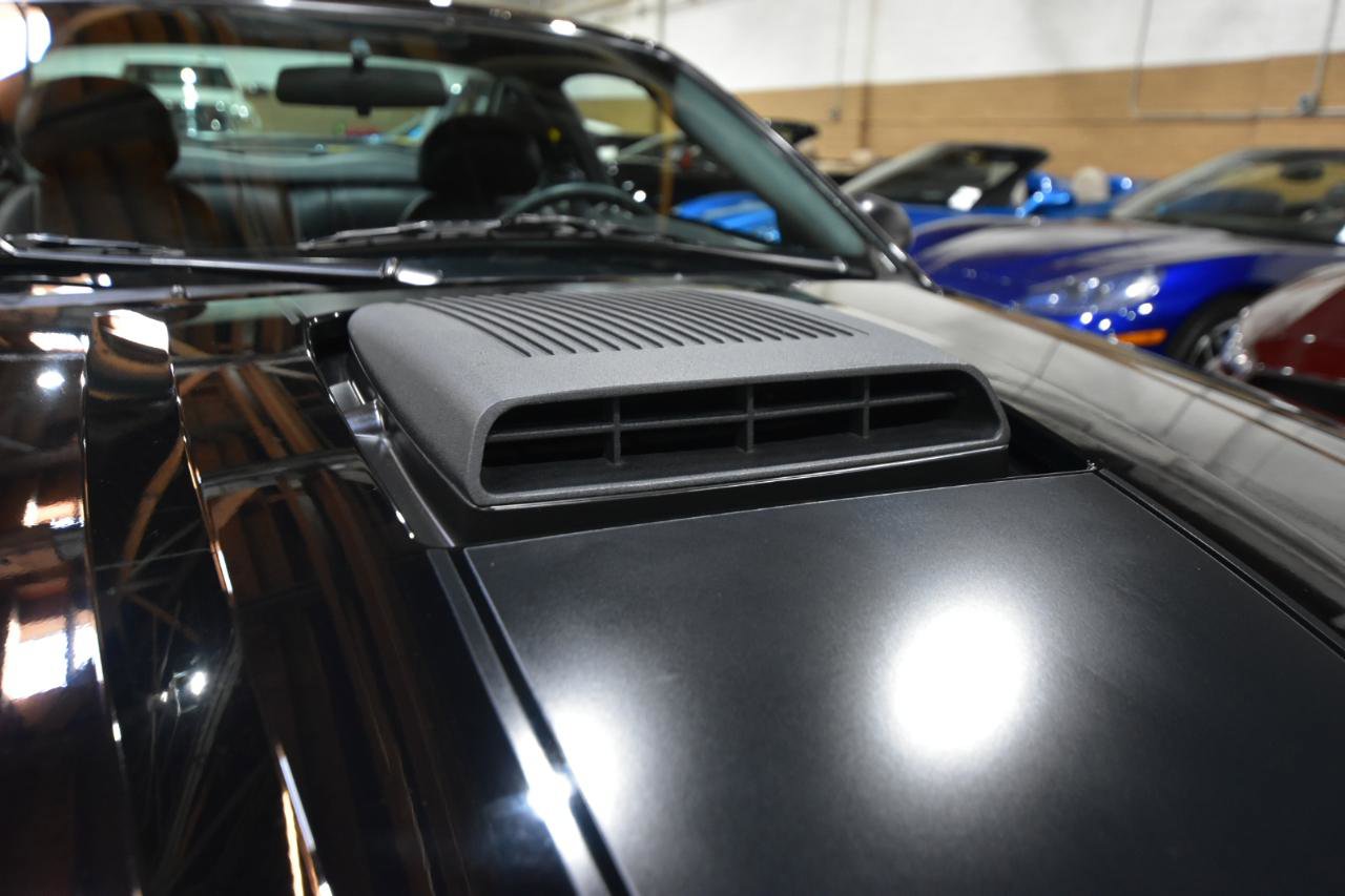 Used 2004 Ford Mustang Mach 1 RWD image 5