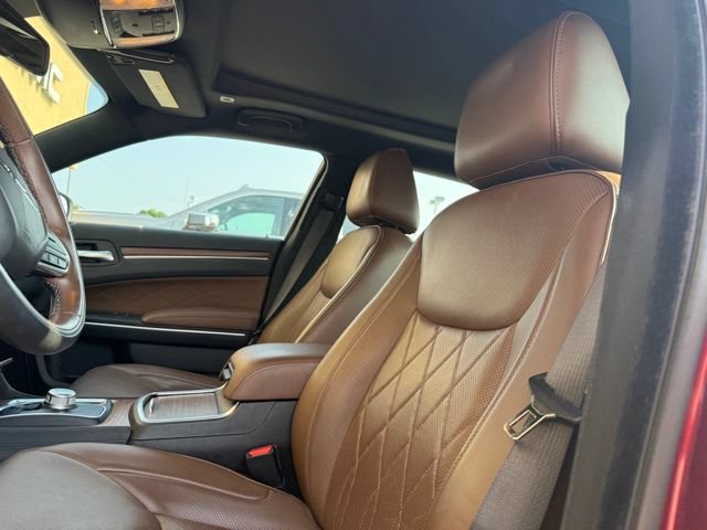 Used 2018 Chrysler 300 C w/ Sun, Sound & Nav Package RWD image 7