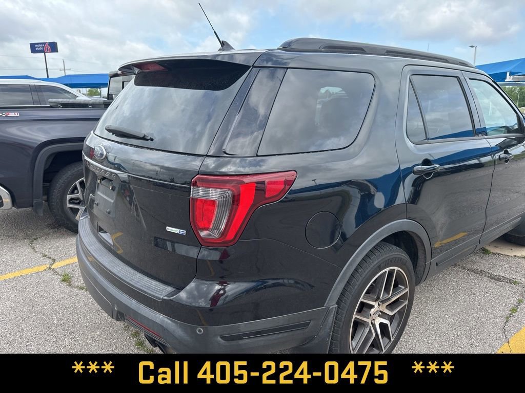 Used 2019 Ford Explorer Sport w/ Ford Safe & Smart Package AWD/4WD image 8