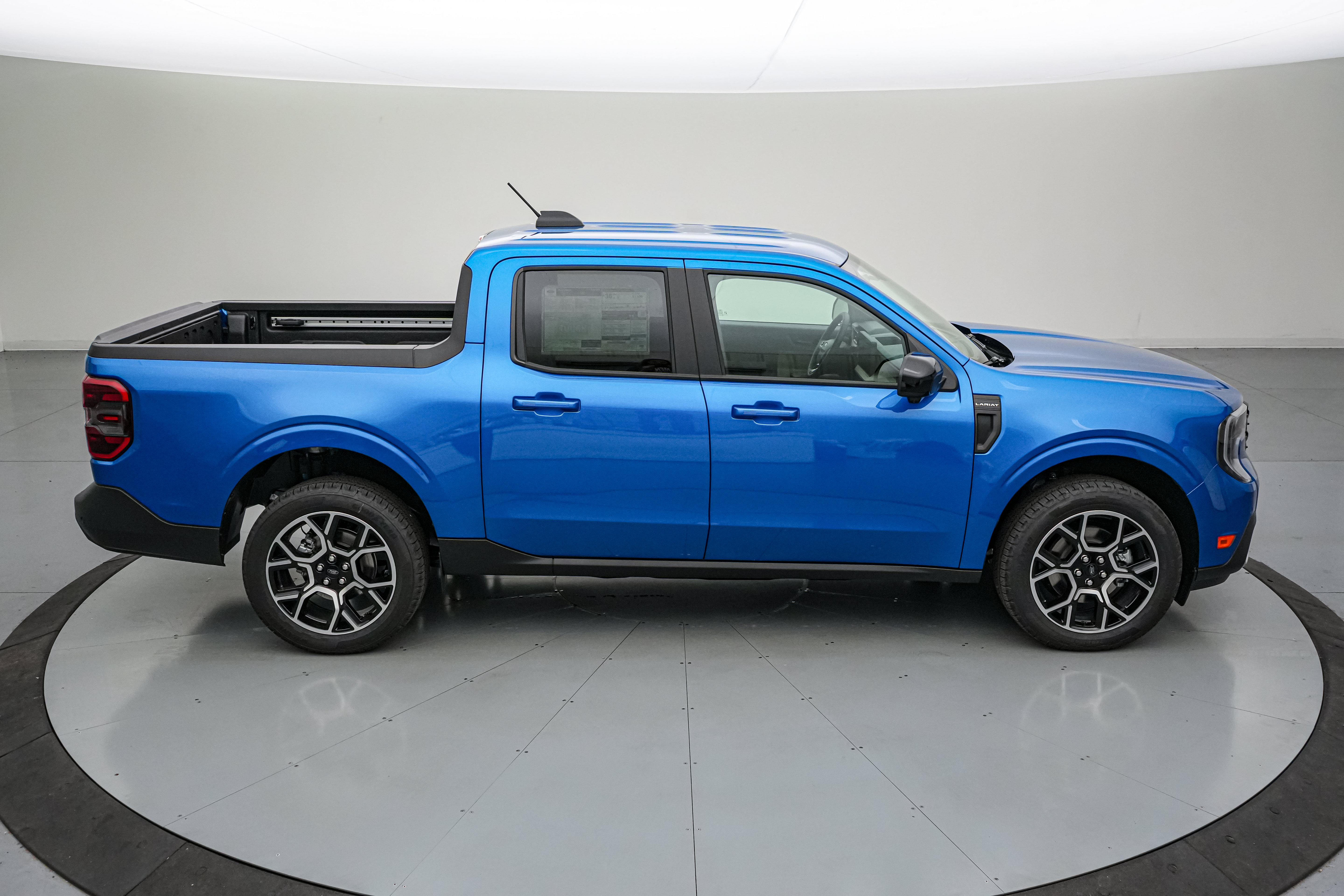 New 2026 Ford Maverick Lariat AWD/4WD image 3
