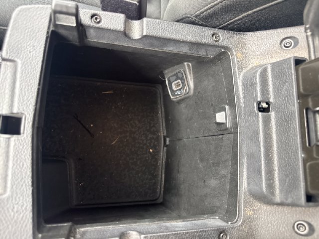 Used 2018 Jeep Wrangler Unlimited Sahara AWD/4WD image 27