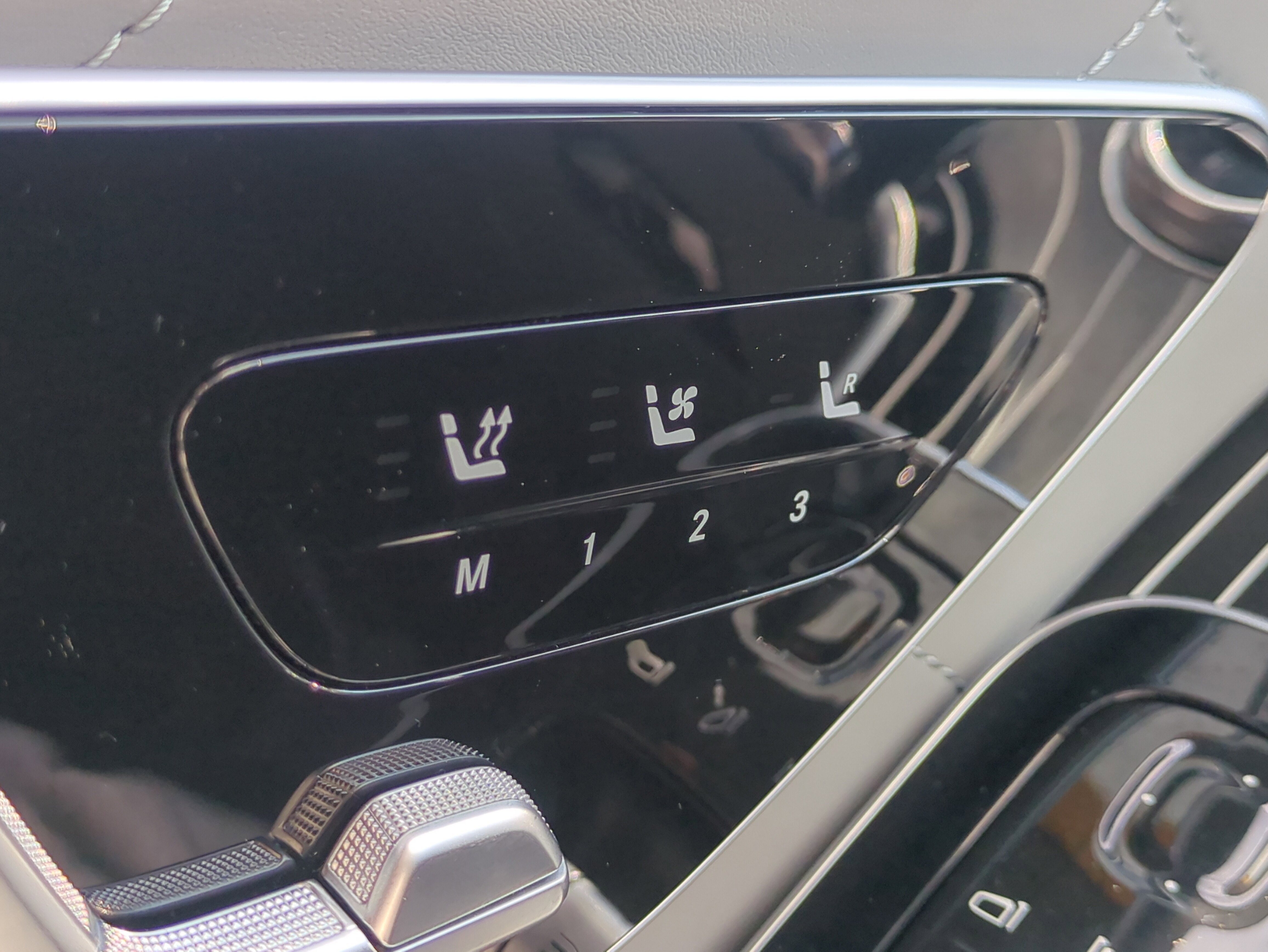 Used 2023 Mercedes-Benz S 580 4MATIC Sedan image 24