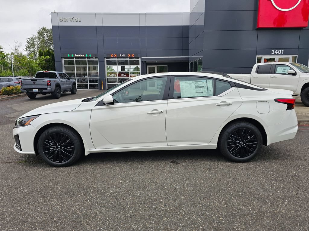 New 2026 Nissan Altima 2.5 SV w/ SV Special Edition Package AWD/4WD image 8