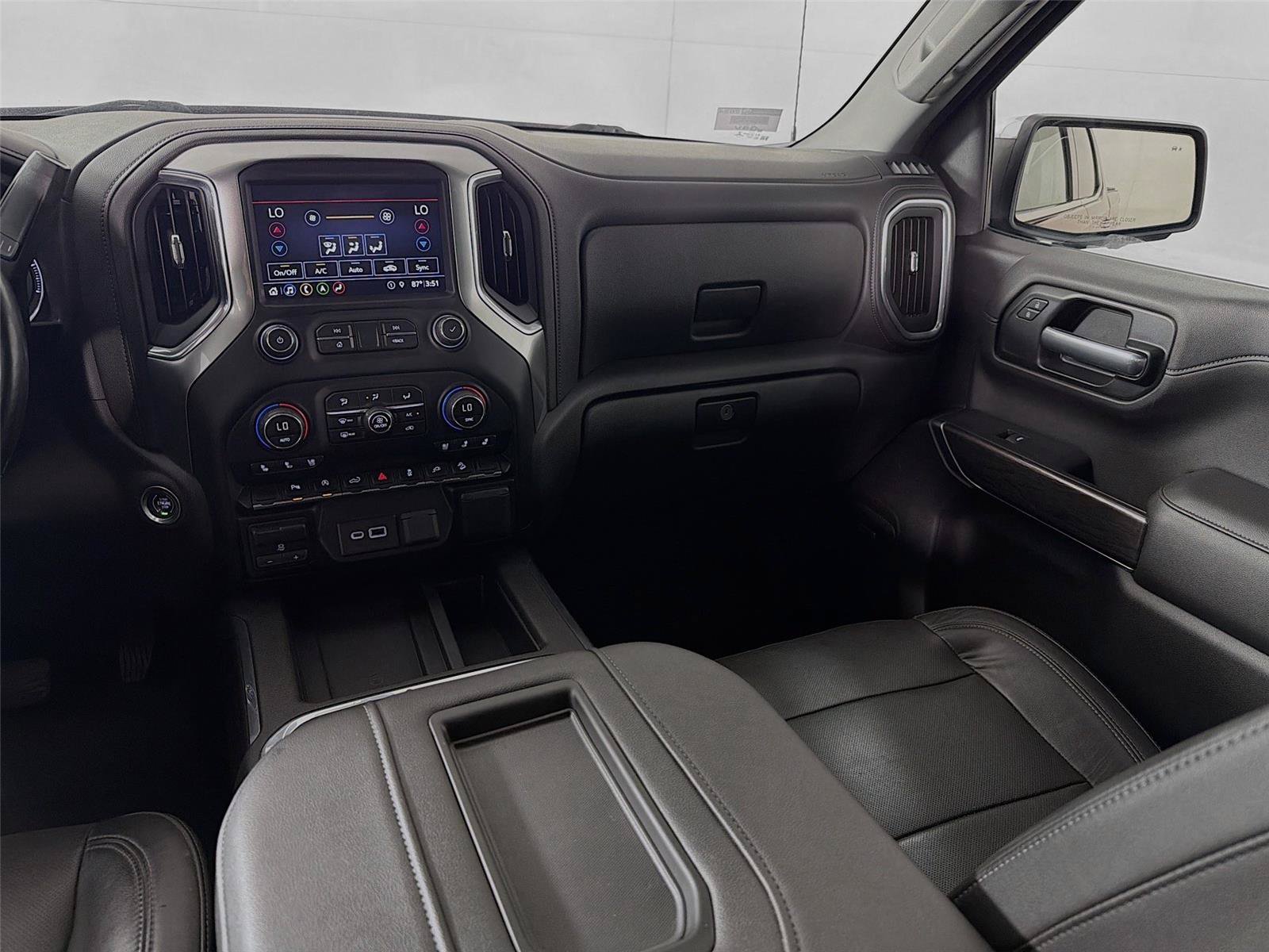 Used 2019 Chevrolet Silverado 1500 LTZ w/ LTZ Convenience Package AWD/4WD image 28