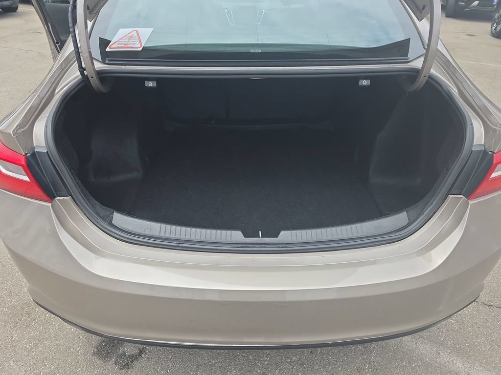 Used 2023 Chevrolet Malibu LT FWD image 20
