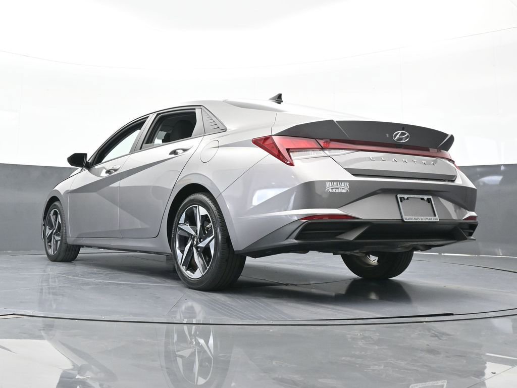 Used 2023 Hyundai Elantra SEL w/ Convenience Package image 55