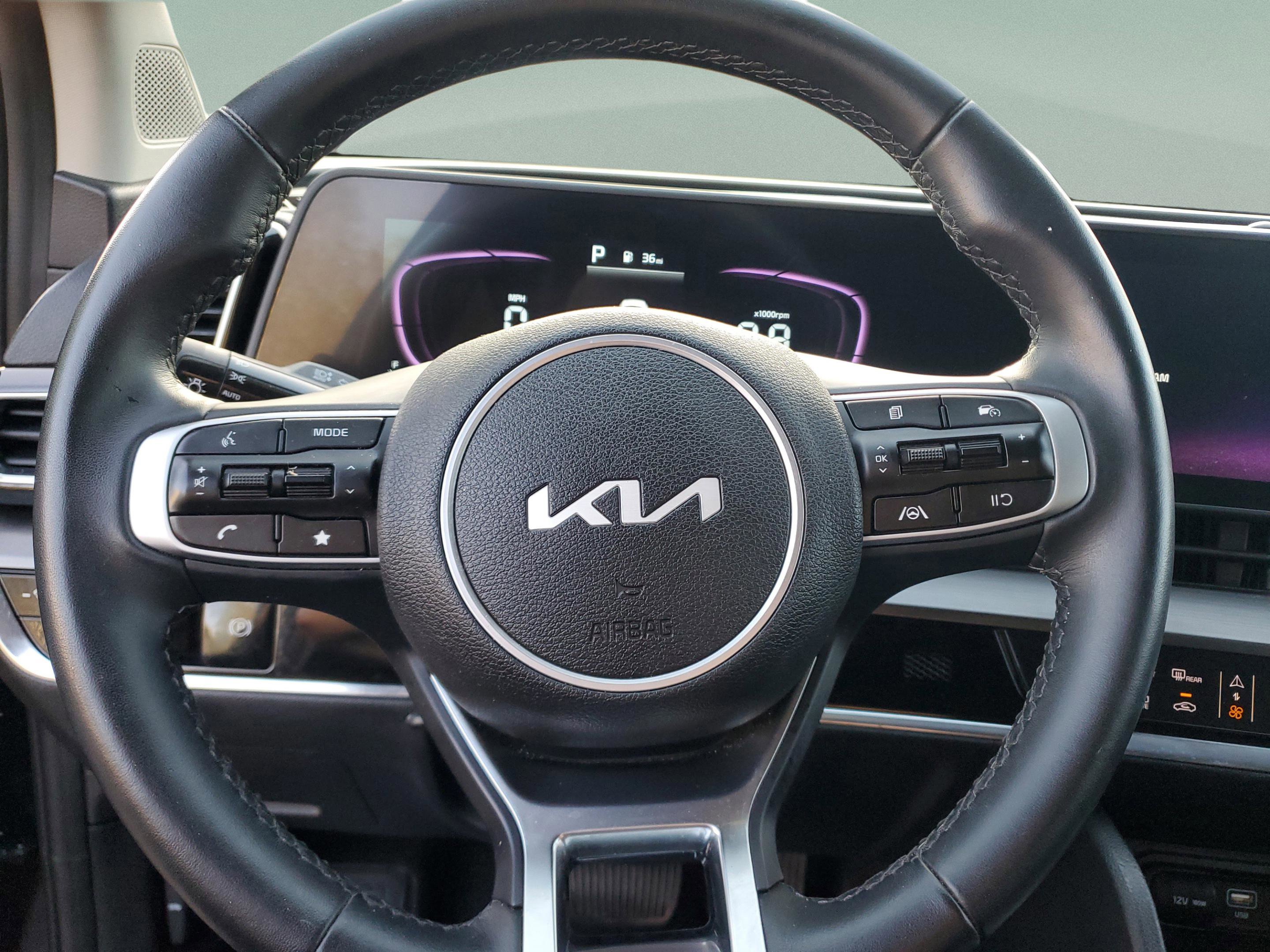 Certified 2025 Kia Sportage EX w/ Premium Package image 21