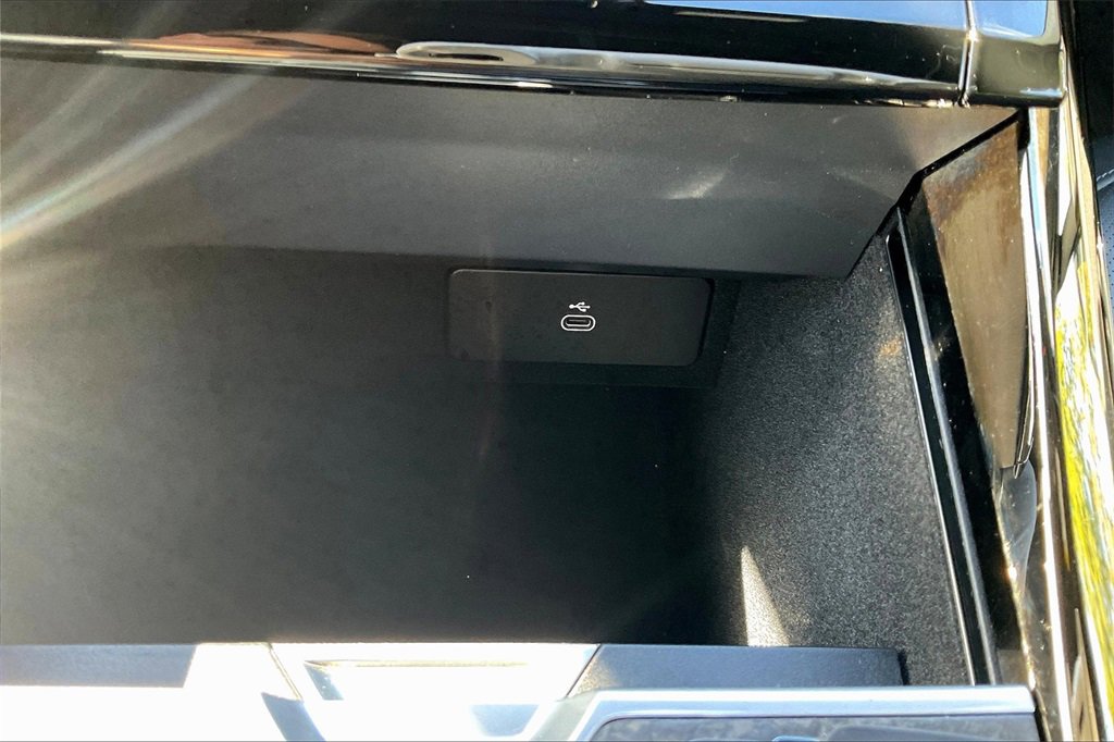 Used 2025 Land Rover Range Rover Sport Dynamic SE image 15