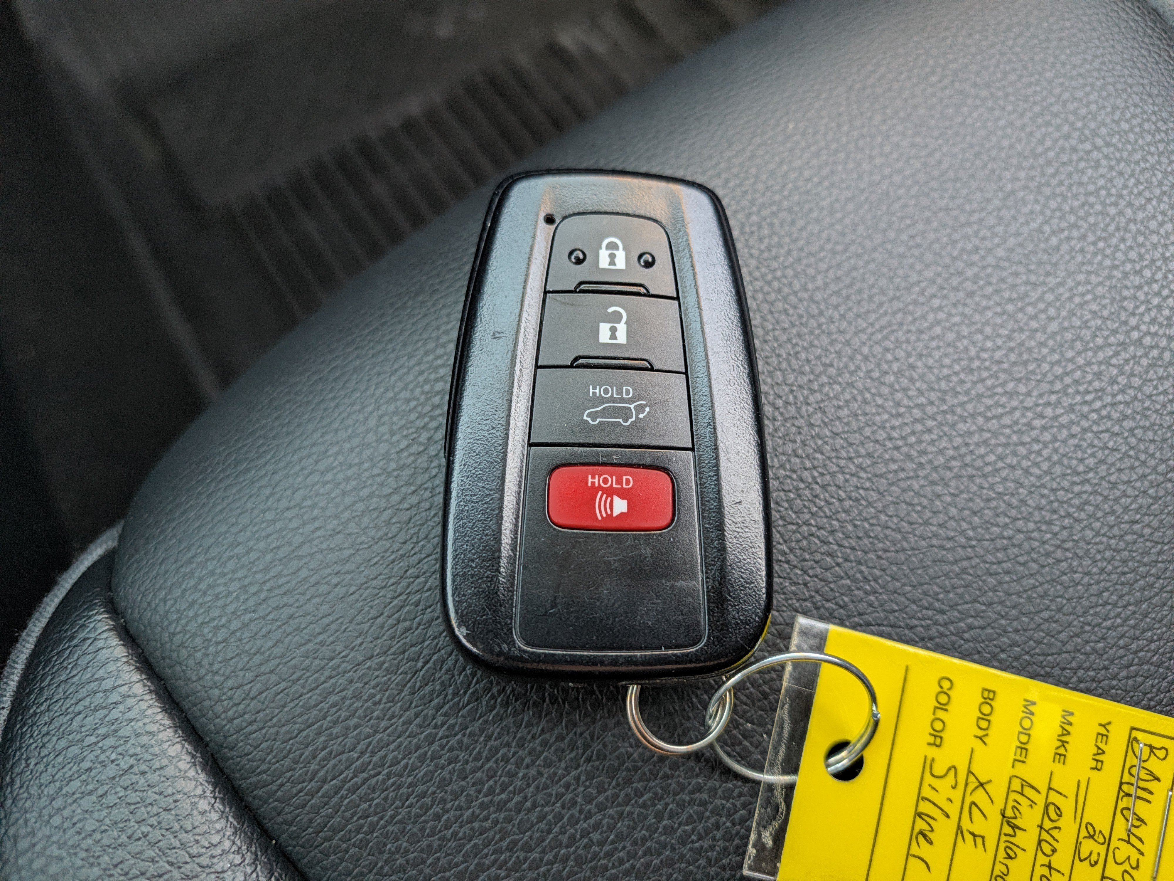 Used 2023 Toyota Highlander XLE AWD/4WD image 35
