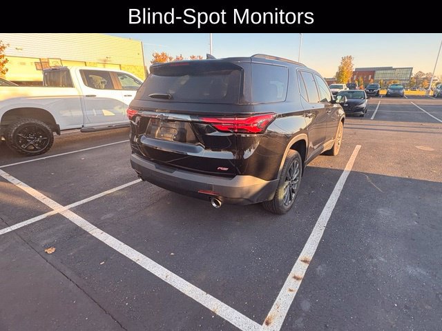 Used 2023 Chevrolet Traverse RS w/ LPO, Floor Liner Package FWD image 5