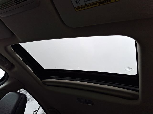 Used 2020 Honda HR-V Touring image 13