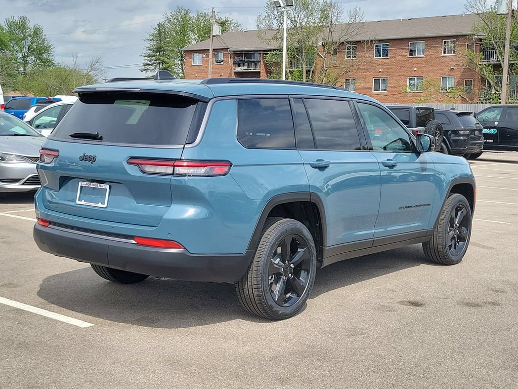 New 2026 Jeep Grand Cherokee L Limited w/ Limited Altitude Package AWD/4WD image 4