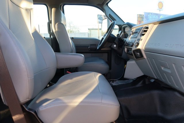 Used 2019 Ford F650 Crew Cab Chassis 254 WB RWD image 9