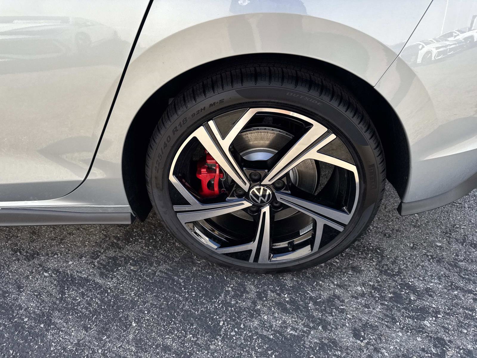 New 2025 Volkswagen GTI SE image 7