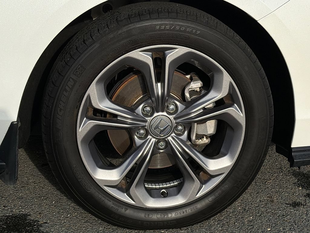 Used 2024 Honda Accord EX image 9