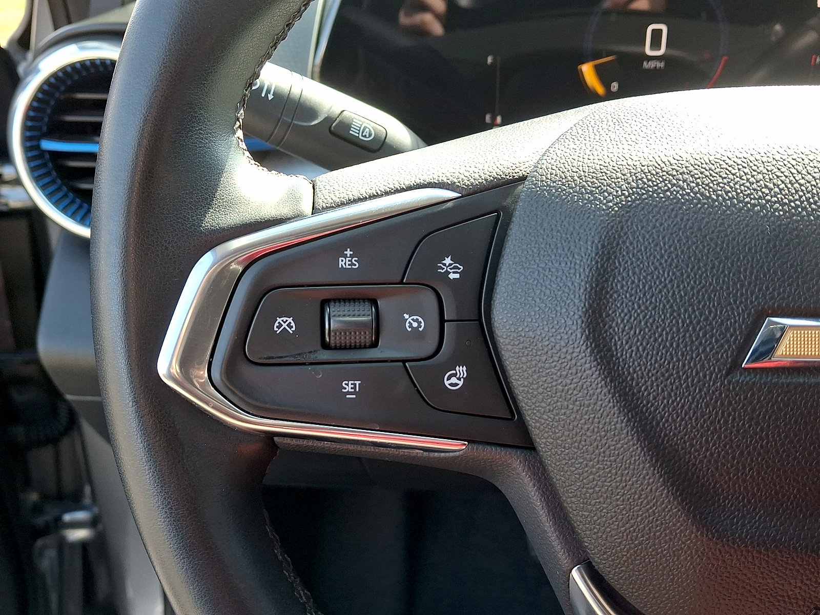 Used 2024 Chevrolet Trax LT w/ Driver Confidence Package image 22