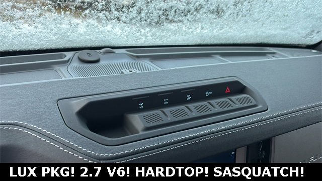 New 2025 Ford Bronco Outer Banks w/ Sasquatch Package image 13