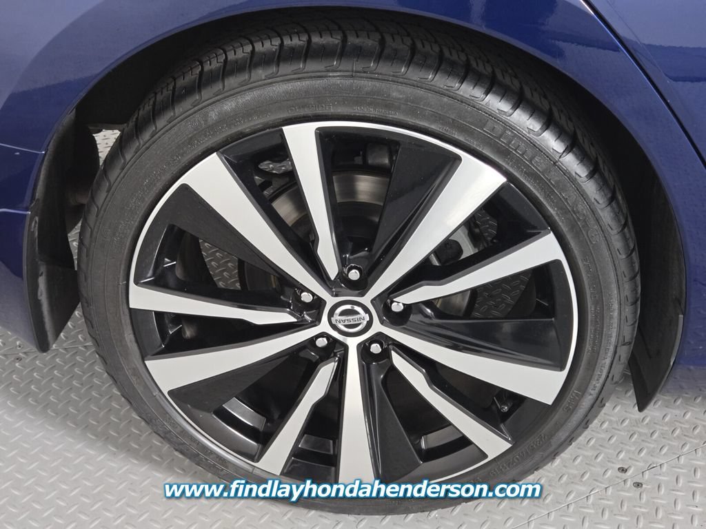 Used 2019 Nissan Altima 2.5 SR FWD image 11