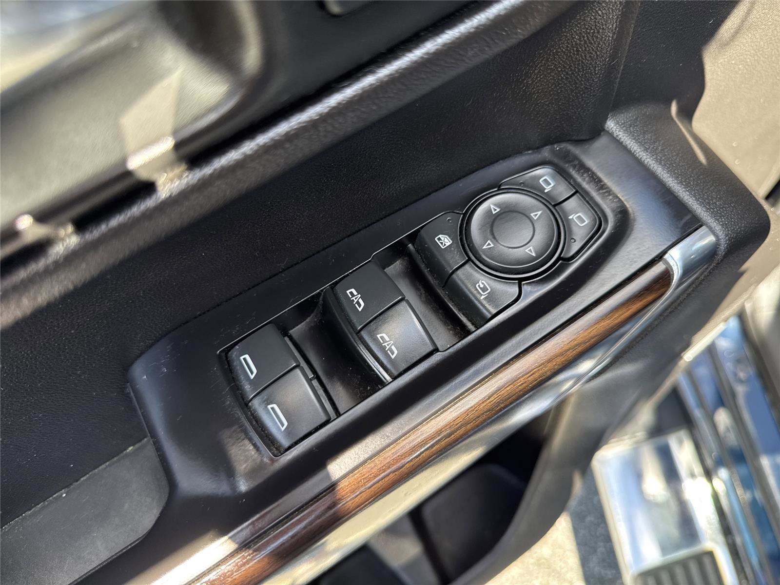 Used 2019 GMC Sierra 1500 SLT w/ SLT Premium Plus Package image 19