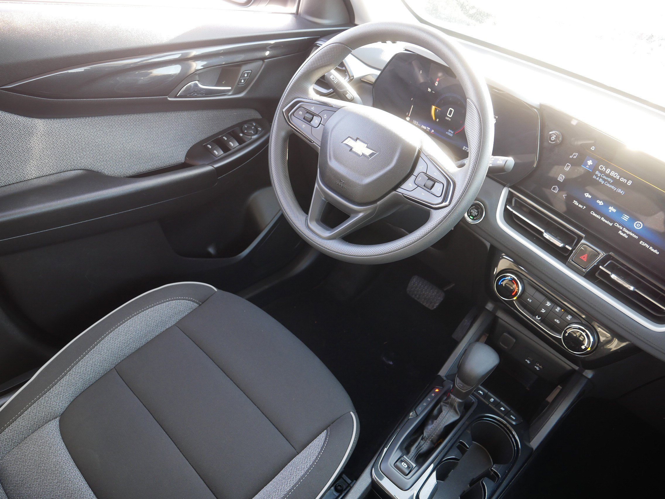 Used 2025 Chevrolet TrailBlazer LT image 9