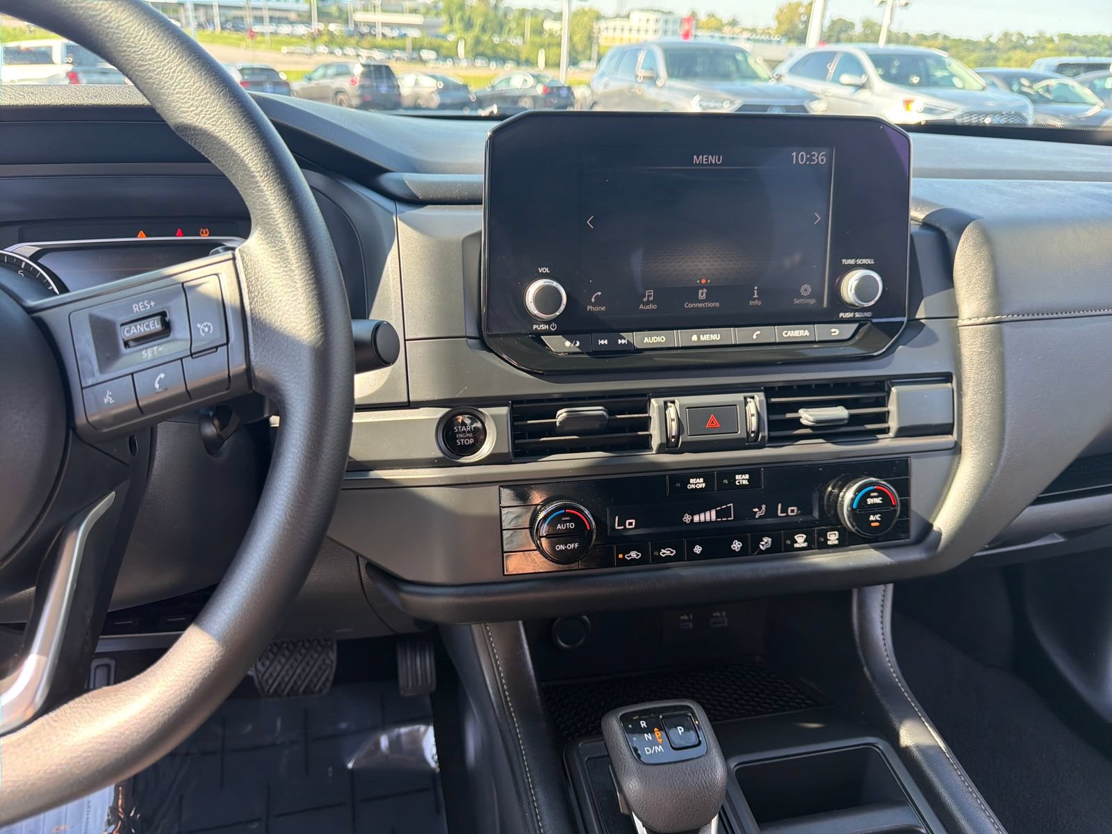 Used 2025 Nissan Pathfinder S FWD image 19
