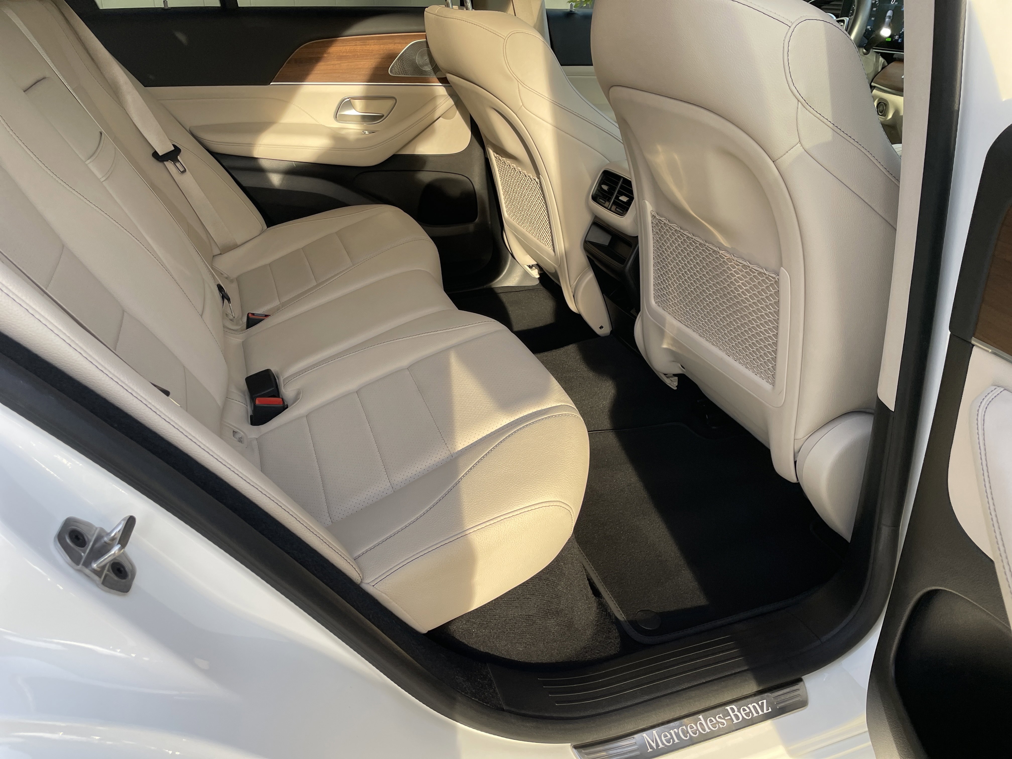 Certified 2022 Mercedes-Benz GLE 450 4MATIC image 44