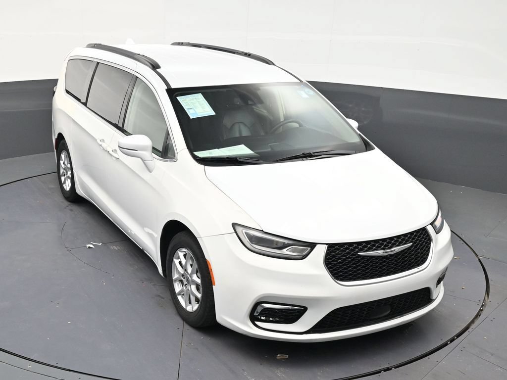 Used 2022 Chrysler Pacifica Touring-L FWD image 18