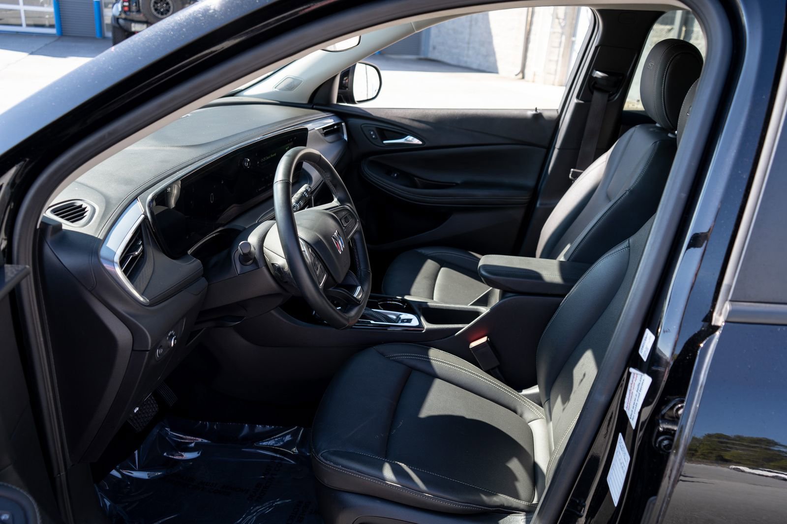 Used 2024 Buick Encore GX Sport Touring w/ Comfort Package FWD image 14