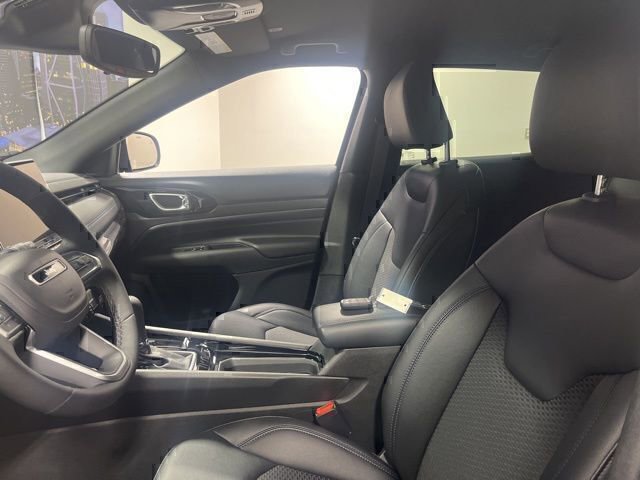 New 2026 Jeep Compass Latitude AWD/4WD image 8