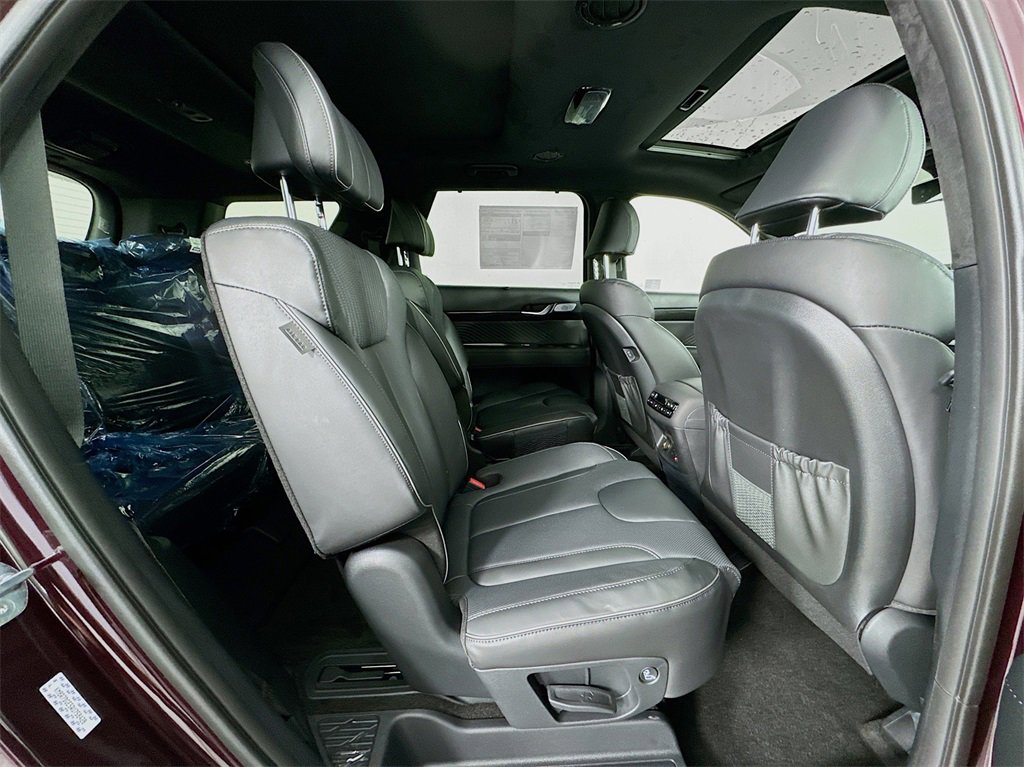 Used 2024 Hyundai Palisade Calligraphy image 30