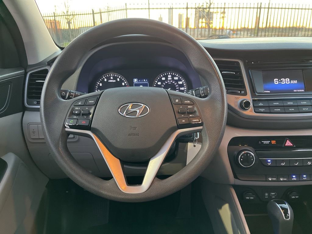 Used 2018 Hyundai Tucson SE w/ Cargo Package image 16
