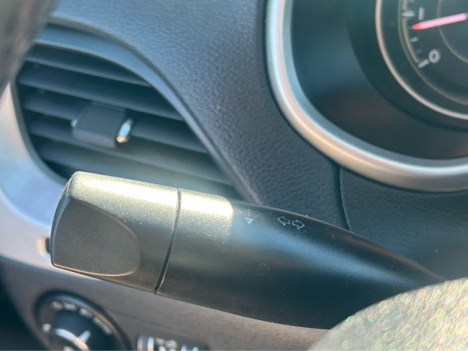 Used 2014 Jeep Cherokee Limited FWD image 23