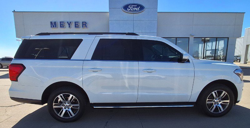 Used 2023 Ford Expedition Max XLT RWD image 1