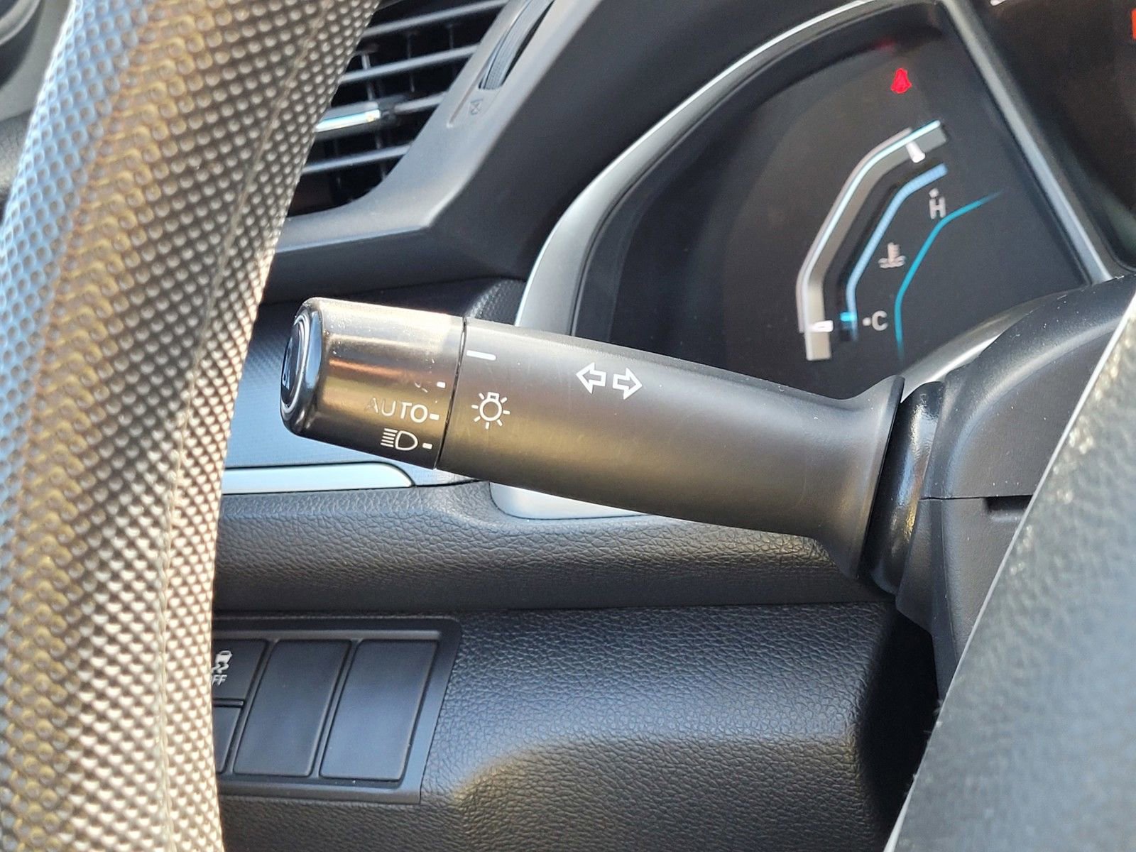 Used 2018 Honda Civic EX image 22