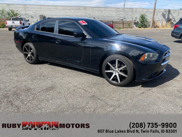Used 2014 Dodge Charger SXT w/ Sport Appearance Group RWD image 1