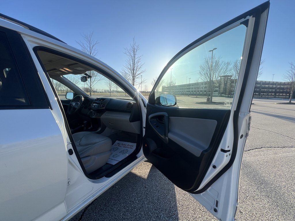 Used 2010 Toyota RAV4 Limited image 10