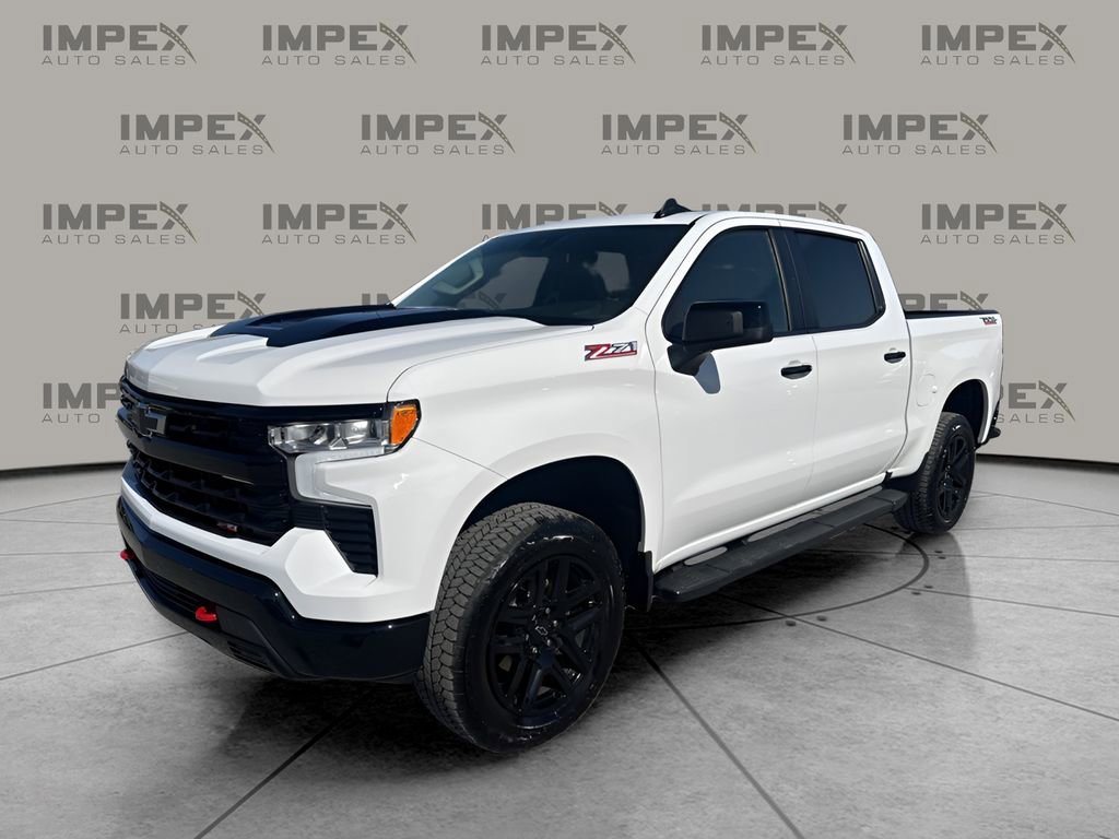 Used 2025 Chevrolet Silverado 1500 LT Trail Boss w/ Convenience Package II image 1