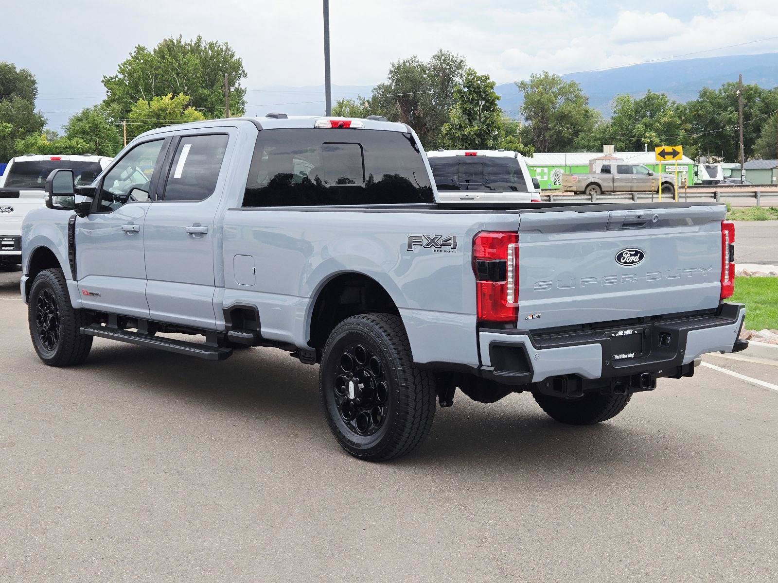 New 2027 Ford F350 Lariat w/ Black Appearance Package AWD/4WD image 7