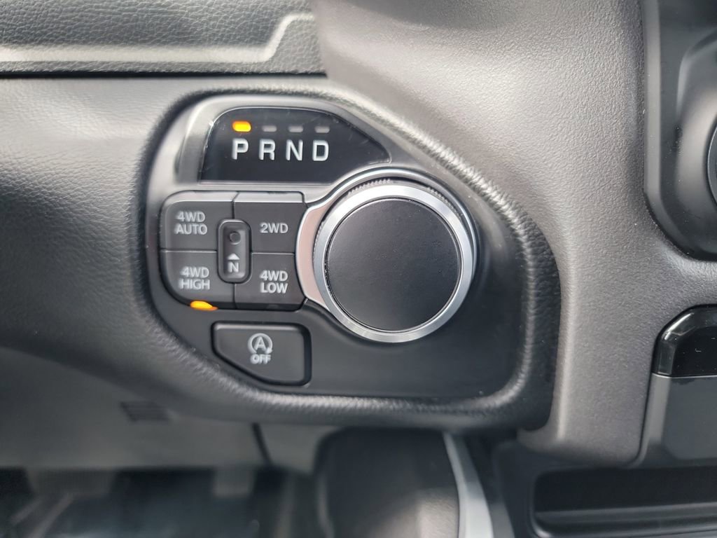 Used 2020 RAM 1500 Big Horn AWD/4WD image 11